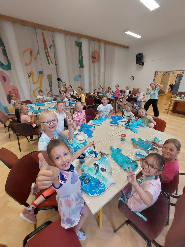 TAJEMSTVÍ LESA Výtvarně-taneční tábor